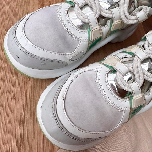 SOLD❌Louis vuitton LV archlight green white monogram pvc leather sneakers - Picture 11 of 16